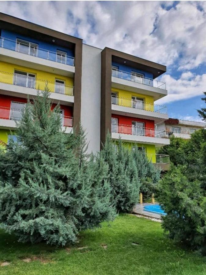 Tranzzit Airport Apartment II Отопени Экстерьер фото