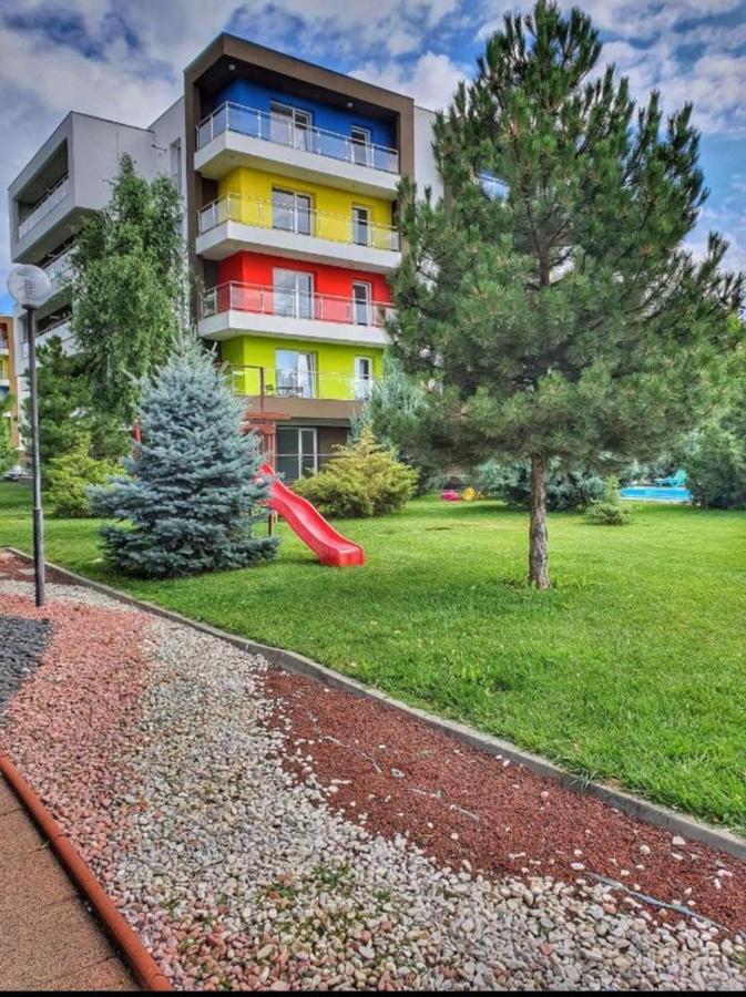 Tranzzit Airport Apartment II Отопени Экстерьер фото